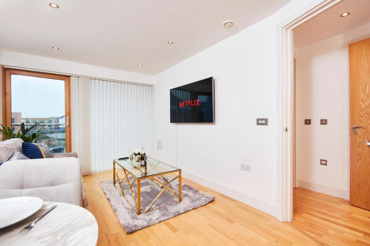 Deluxe City Centre Apt Balcony View& Free Parking! Lägenhet Leeds  Exteriör bild