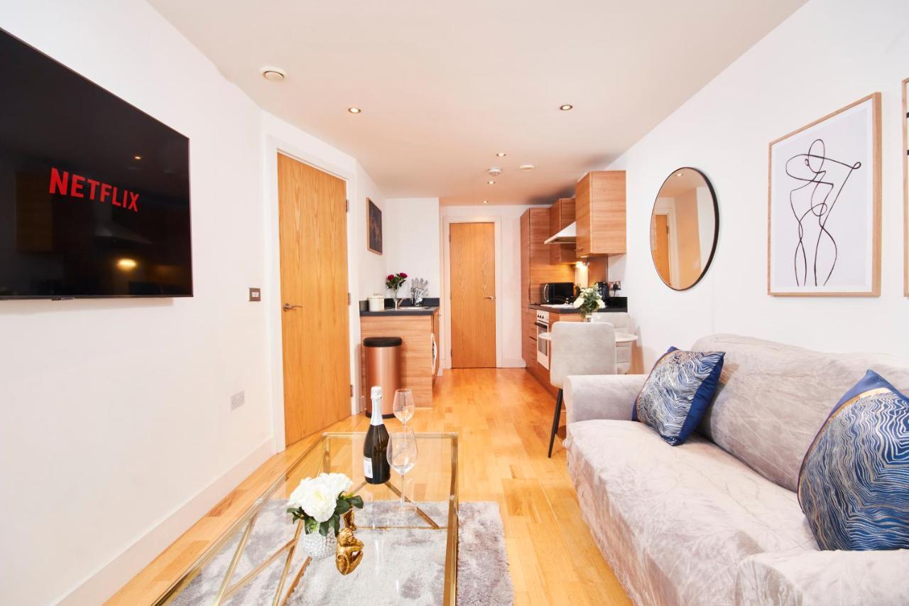 Deluxe City Centre Apt Balcony View& Free Parking! Lägenhet Leeds  Exteriör bild